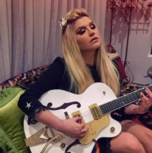 Kesha - Cocky